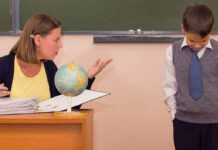 Директор школы избила ученицу. Депутат возмущен беспределом