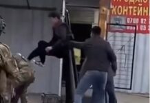 В Кочкор-Ате во время задержания подозреваемого его сын напал на спецназ – УВД (видео)