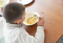 Бала бакчаларда тамак берүү кайра мамлекеттин мойнуна жүктөлөт