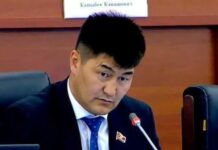 Верховный суд оставил в силе решение о лишении Шайлообека Атазова мандата