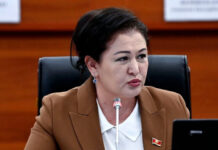 Еще одно соцпособие для малоимущих предлагает утвердить депутат