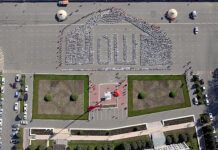 На центральной площади Оша 3000 школьников исполнили эпос «Манас»