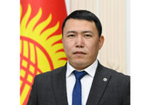 Пресс-секретарь президента: Чиновников и министров, не передавших земли ГИК, уволят