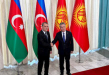 В Бишкеке проходит встреча глав МИД Кыргызстана и Азербайджана