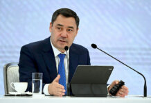 Кепилдик берем, эч кандай куугунтук болбойт — Садыр Жапаров бейөкмөт уюмдарды көзөмөлдөгөн мыйзам боюнча үн катты