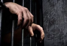 В СИЗО водворили школьника, обвиняемого в убийстве 11-классника в Аксы