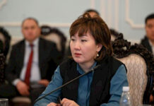 Мужчина избил первоклашку в школе. Мама мальчика обратилась к омбудсмену КР