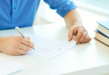 Когда пройдут экзамены для выпускников, рассказали в Минобразования