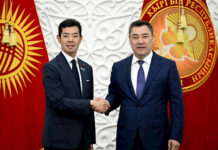 Садыр Жапаров Япониянын мамлекеттик катчысы Киёто Цудзини кабыл алды