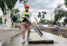 В Бишкеке продолжаются ремонтные работы по ул. Жукеева-Пудовкина