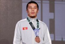 Боксер Мунарбек Сейитбек уулу завоевал лицензию на Олимпиаду в Париже