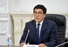 Эдиль Байсалов: Мы все должны научиться жить по законам демократии и правового государства