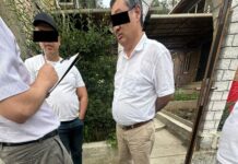 Судья Чуйского облсуда, пытаясь сбежать от ГКНБ, попал в ДТП