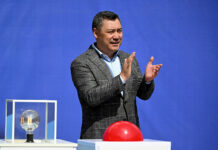 Садыр Жапаров Токтогул районунда Кайнама чакан ГЭСин ачты