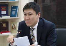 Экс-министра образования Алмазбека Бейшеналиева оштрафовали на 1,5 млн сомов