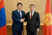 Садыр Жапаров Астанада Монголиянын президенти менен жолукту