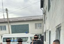 В Балыкчи сотрудники МВД вымогали 83 тысячи сомов у предпринимателя