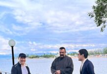 Белгилүү актер Стивен Сигал Кыргызстанга келди