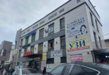 Бишкектеги «Аалам» жана «Кенч» соода комплекстеринин ээсине кылмыш иши козголду