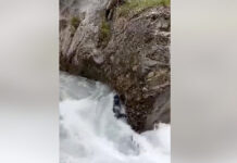 Алайда сууга түшүп кеткен баланын сөөгү табылды