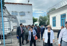 Депутаты парламента побывали в СИЗО-1