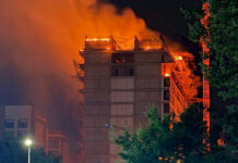 Стройкомпании «Аалам Строй» приостановили действие лицензии из-за пожара на объекте в Бишкеке