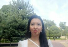 Активистку, требовавшую оставить троллейбусы в Бишкеке, забрали в милицию