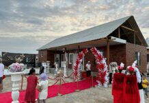 Баткен эли жалгыз бой энеге үй куруп берди