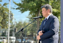 Бакыт Торобаев принял участие в мероприятии, посвященном Дню строителя