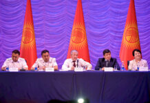 Талас, Баткен облустарында, Бишкек шаарында маморгандардын жетекчилери эл менен жолугушту