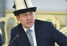 Жогорку Кеңештин депутаты Нуржигит Кадырбеков мандатын тапшырды