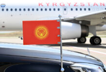 Садыр Жапаров иш сапары менен Казакстанга жөнөп кетти