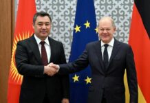 Садыр Жапаров Германиянын Федералдык канцлери Олаф Шольц менен жолугушту