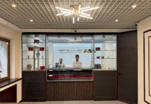 Бишкекте алтын куймаларын саткан фирмалык дүкөн ачылды. Дареги