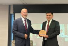 Минздрав КР получил награду ООН за вклад в борьбу с неинфекционными заболеваниями