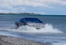 Владельца Tesla Cybertruck, который заехал в Иссык-Куль, оштрафовали