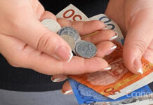 Размер пособия малообеспеченным семьям повысят на 25%