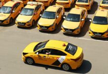 Антимонополия наложила два штрафа на «Яндекс Такси»