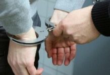 В Бишкеке девушка попала под колеса автобуса. У нее серьезные травмы