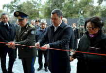 Садыр Жапаров Бишкекте УКМК Академиясын ачты