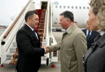 Садыр Жапаров с рабочим визитом прибыл в Москву