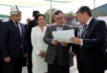 Президент “Бай Элим” айыл чарба продукцияларын кайра иштетүүчү заводун ачты