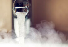 В ряде районов Бишкека отключили отопление и горячую воду