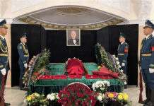 В Бишкеке прощаются с выдающимся хирургом Эрнстом Акрамовым