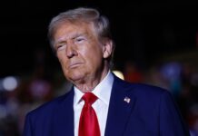 Дональд Трамп шайлоодо жеңгенин жарыялады