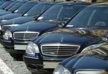 Депутатам Жогорку Кенеша не вернут служебные авто. Президент не поддержал идею