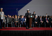 Садыр Жапаров ИИМдин өздүк курамын Кыргыз милициясынын 100 жылдыгы менен куттуктады