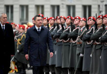 Состоялась церемония официальной встречи Садыра Жапарова с Федеральным президентом Австрии