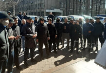 Владельцы машин, ввезенных из Армении и Абхазии, обратились к президенту