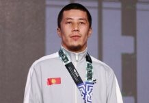 Мушкер Мунарбек Сейитбек уулу III даражадагы «Манас» ордени менен сыйланды